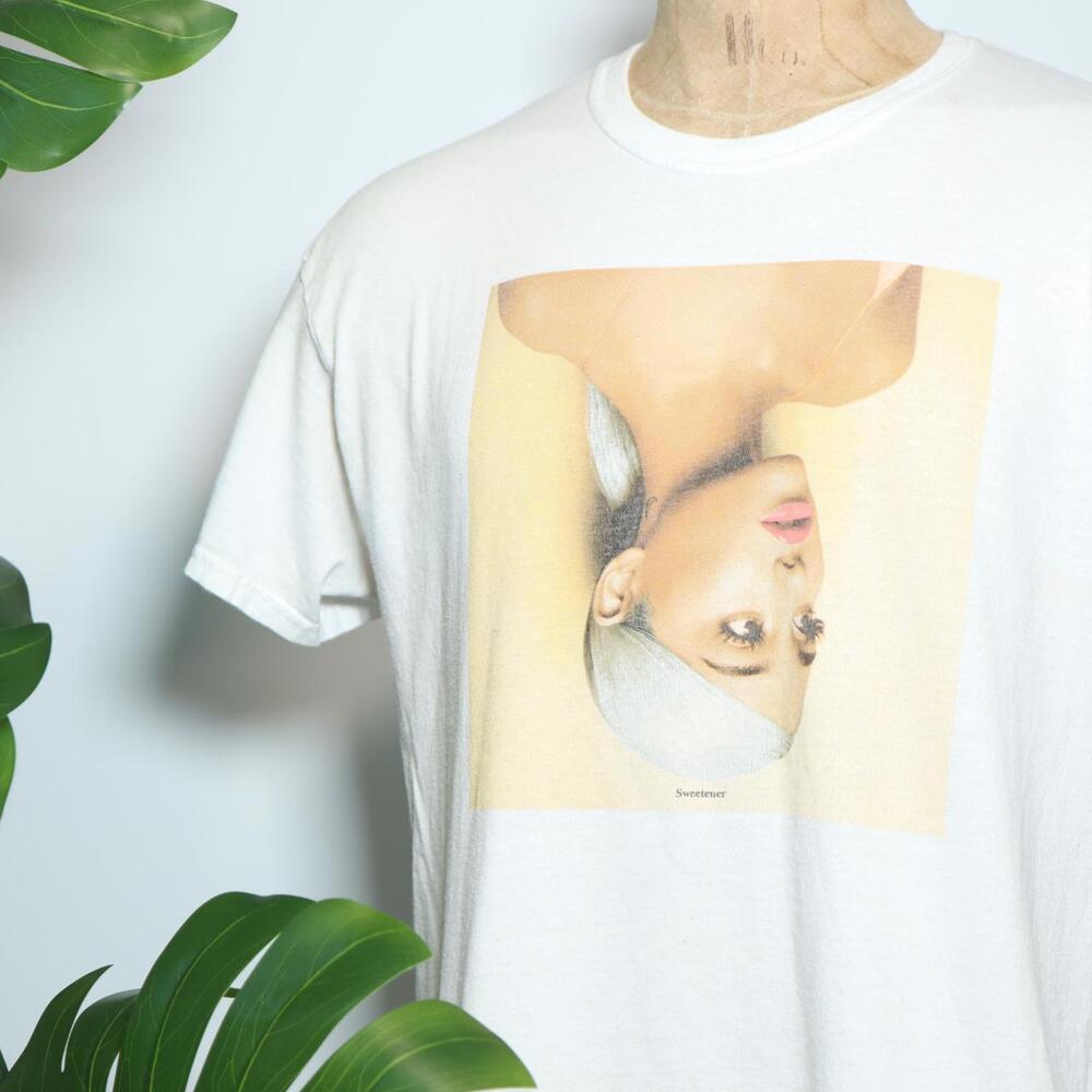 Ariana Grande Men's White and Tan Tshirt